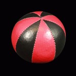 Juggling Balls - SINGLE star juggling ball red black